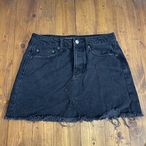 American Eagle Outfitters size 2 distressed black jean mini skirt